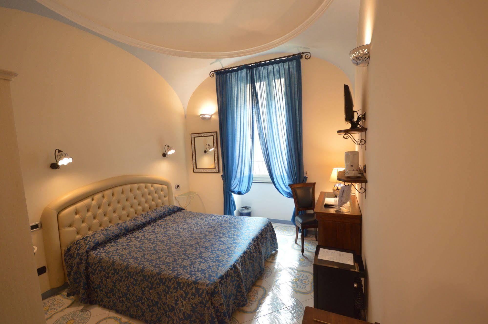 Palazzo Pisani Bed and breakfast 2*